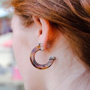 Vintage Tortoise Shell Hoop Earrings